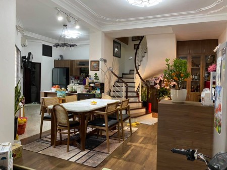 Bán nhà Ngọc Thụy ô tô tránh gara 3 mặt thoáng giá bán 4.9 tỷ, liên hệ 0394980881