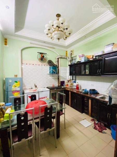 Bán gấp nhà Thanh Bình Mỗ Lao, khu an sinh đỉnh hiếm có, ở ngay, dtsd 30m2, giá 2.65 tỷ