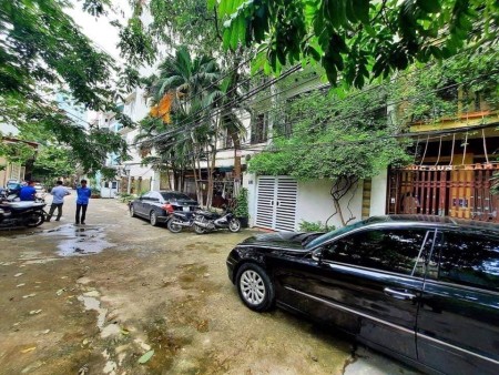Bán Đất Mặt Phố Thụy Phương đường trước nhà xe tải tránh nhau dtsd 55m2 giá nhỉnh 2 tỷ