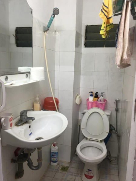 Bán nhà nguyên căn làm được sổ ngõ rộng Quận Hai Bà Trưng, Thanh Nhàn, giá bán 1.3 tỷ