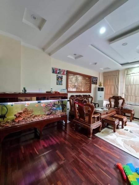 Bán nhà Phố Bồ Đề,Cực Đẹp,Ôtô Vào Nhà,Có Gara,Nội thật Sịn Sò,63m²X5T,MT 6m,Ở Ngay