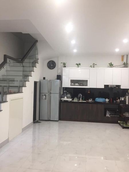 Bán nhà Nguyễn Ngọc Nại nhà mới toanh vượng kinh doanh vượng khí, ô tô tránh, đỗ cổng nhà