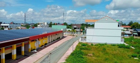 Kẹt tiền bán nhà nguyên căn 1 trệt, 2 lầu đúc kiên cố đang cho thuê 15 triệu/tháng