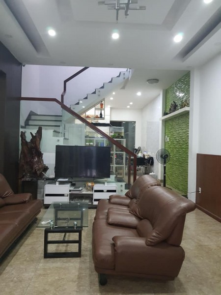 Bán nhà kết cấu 1 trệt 1 lầu, đúc BTCT, dt 46m2, đường Đồng Nai, Quận 10, giá bán 5,5 tỷ