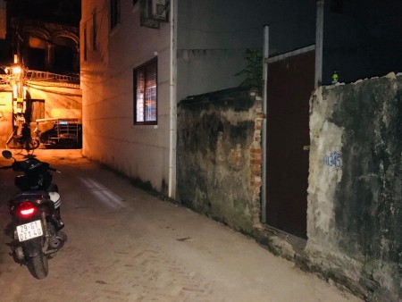 Bán nhà Vũ Xuân Thiều ô tô đỗ cửa, sổ đẹp, giá đầu tư, liên hệ 0964959699, khu dân cư