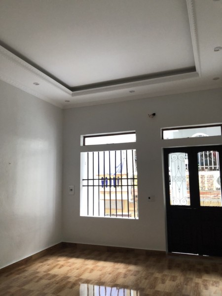 Bán nhà chính chủ Ngõ Nguyễn Viết Xuân diện tích 4.1 * 13.2 giá bán 1 tỷ xxx