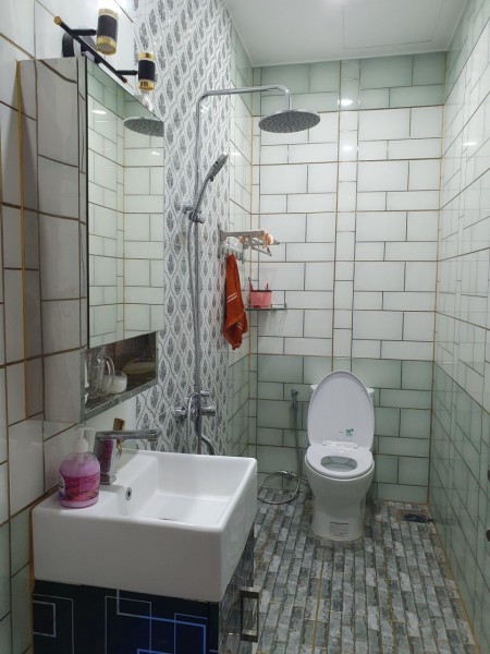 Sở hữu ngay căn nhà mặt tiền đường lớn khu dân cư với giá sốc, nội thất sang trọng
