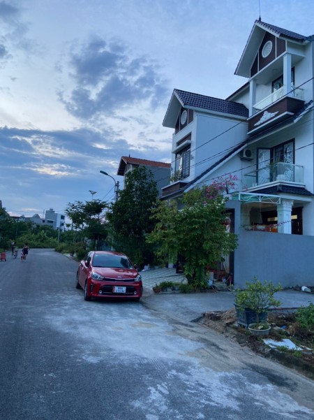 Bán đất xen ghép Trại Giao, Khai Quang, Vĩnh Yên. DT 100m2. Lh: 0986934038