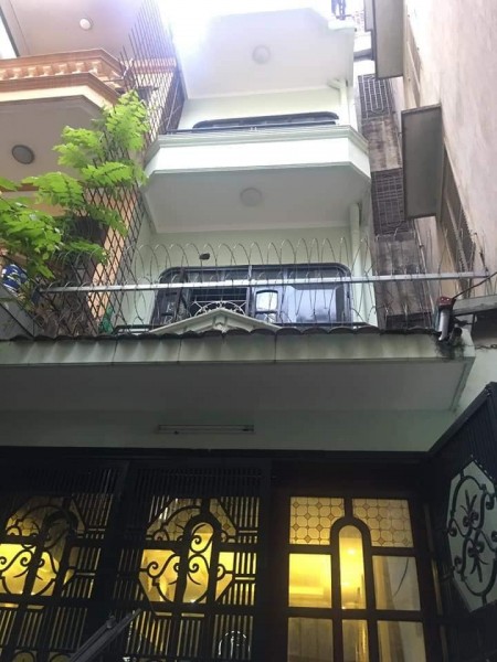 Bán Nhà Phố Hoa Bằng Cầu Giấy giá rẻ diện tích 98m2, 4 tầng, giá 12 tỷ lh 0902224679