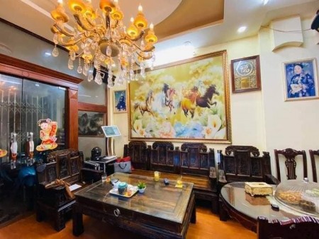 Hiếm Bán Nhà Duy Tân Phố, Cầu Giấy diện tích sử dụng 40m2, 5 tầng, ô tô, chỉ nhỉnh 5 tỷ
