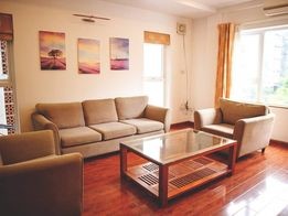 Bán nhà Trịnh Công Sơn dtsd 132m2, 8 tầng gara lô góc thang máy cho thuê 150 triệu/tháng giá 32 tỷ