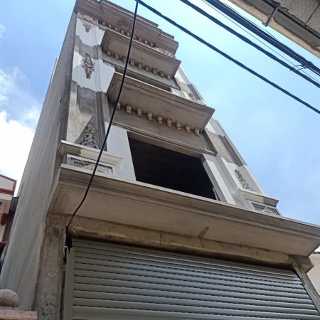 Bồ Đề Long Biên Nhà Đẹp Ở Ngay Ô tô Đỗ cửa View Hồ dtsd 36m2 mt 4m chỉ hơn 3 tỷ