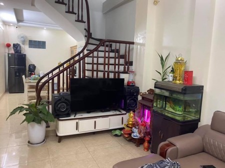 Bán nhà 5 tầng lô góc ngay gần Aeon Mall diện tích 30m2 giá siêu đẹp chỉ 3 tỷ nhỉnh