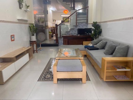Gần Quận 10, đường Lý Thường Kiệt, diện tích 65m2, đúc 3 tầng, giá bán chỉ 8 tỷ