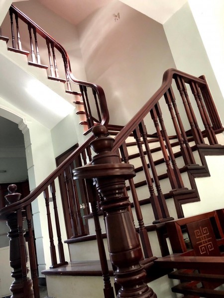 Bán nhà đẹp Văn Quán 10m ra đường ô tô tránh, dtsd 54m2, giá bán 3,75 tỷ, thương lượng