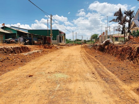 Bán nhanh lô đất diện tích 528m2 gần bên cạnh Thác Voi, Lâm Hà giá 625 triệu, sổ sẵn