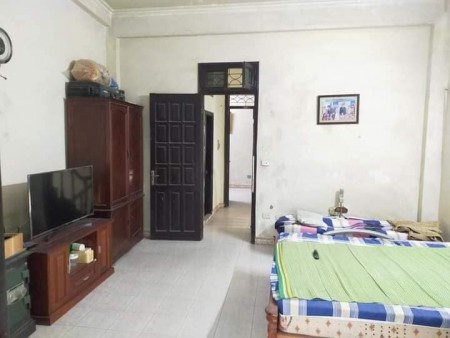 Bán gấp nhà Đại Từ, Hoàng Mai gần phố, ngõ thông kinh doanh 4 tầng 62m2 giá 6.7 tỷ