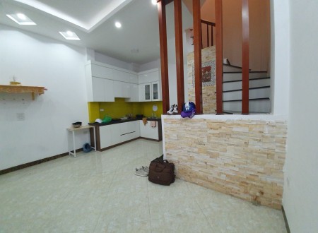 Nhà mới nguyên căn gần phố, vào ở luôn, dtsd 42m, Bạch Mai Thanh Nhàn giá chỉ 3tỷ75