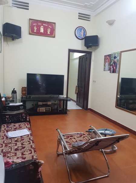 Bán nhà mặt phố Đại Từ, Quận Hoàng Mai dt 70m2 4 tầng, mt 5m vỉa hè, kd chỉ 10.x tỷ