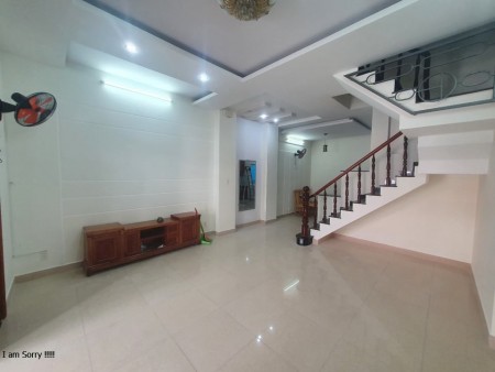 Bán nhà nguyên căn diện tích 60m2 giá 3.5 tỷ, ngang 5m BTCT hẻm xe hơi Thạnh Xuân Q12