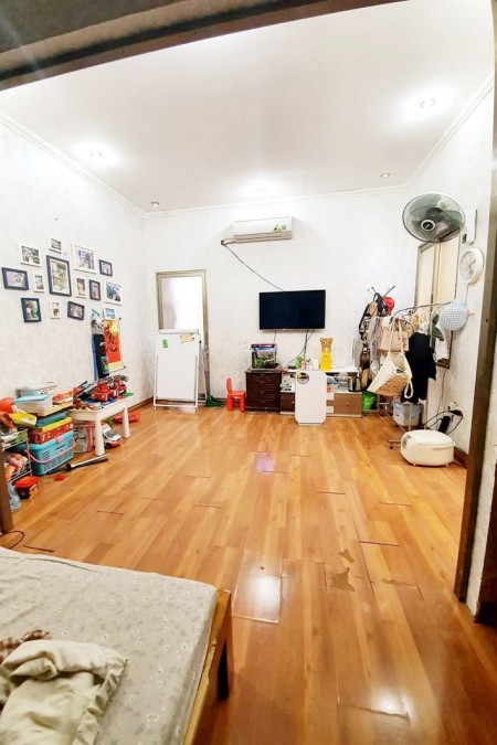 Bán nhà Phạm Ngọc Thạch, trung tâm Đống Đa, 47m2, MT 5m, giá chào chỉ 3.8 tỷ. LH 0966456918.