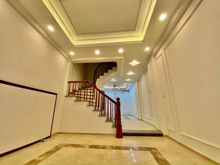 Nhà Nguyễn Trãi nhà nguyên căn đẹp ngõ ô tô tránh dtsd 50m2 giá bán nhỉnh 4 tỷ