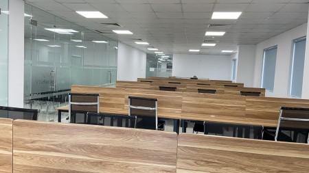 Chính chủ cho thuê sàn 160m2 sd giá chỉ 27tr tại Nguyễn Văn Huyên - Cầu giấy lh 034906048
