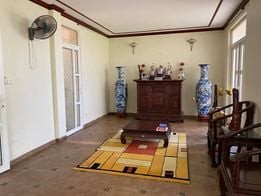 Siêu phẩm mặt phố Xã Đàn dt 600m2, mt 12.8m, 3 tầng, sổ đẹp, giá 220 tỷ lh 0888679111