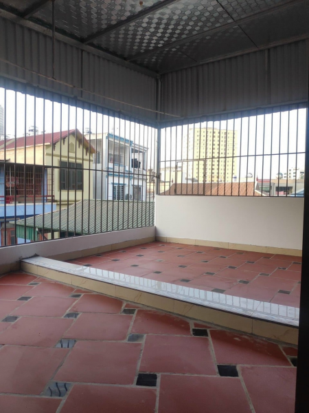 Chính chủ cần tiền bán nhà tại Hà Đông phố diện tích lớn, liên hệ chính chủ 0382894971