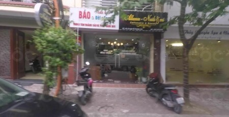 Bán gấp nhà ngõ 61 phố Hoàng Cầu diện tích 51m2, 4 tầng mt 4.1m, ô tô, kd, giá 10.9 tỷ