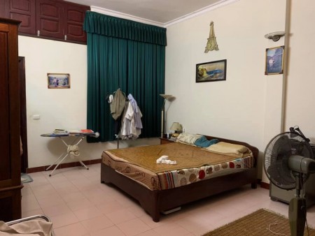 Bán nhà nguyên căn Sài Đồng, Long Biên, dt 57m2, 5 tầng, giá 4.8 tỷ. Vỉa hè, ô tô tránh, kinh doanh
