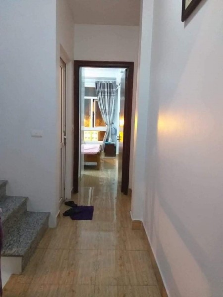 Bán nhà đẹp Hoàng Mai quận Hoàng Mai 5 tầng MT rộng oto đỗ cửa nội thất xịn ở ngay, 4.3 tỷ