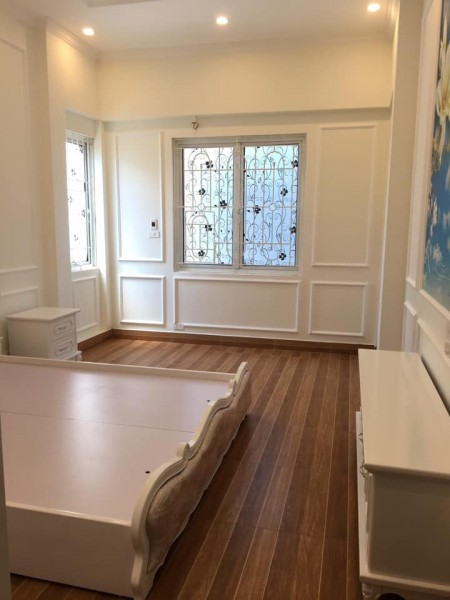Bán gấp nhà đẹp Hoà Bình 7 Minh Khai, chủ tặng hết đồ gỗ nội thất xịn diện tích sử dụng 40m2