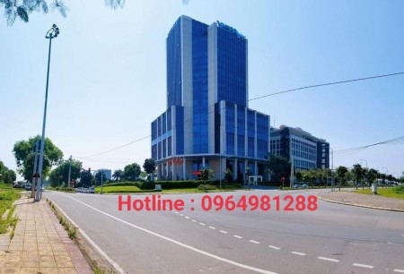Bán lô đất 2 mặt tiền tại Khu CNC Hòa Lạc - Gần ĐH FPT giá đầu tư 6.3 tỷ sổ sẵn