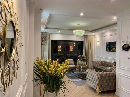 Bán nhà phân lô, đường to vỉa hè 6m, tặng nội thất, diện tích sử dụng 50m2, giá 4.8 tỷ