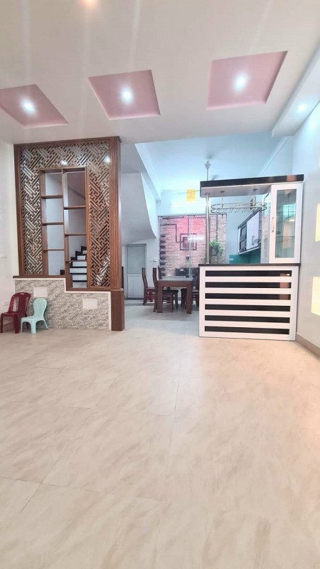 Nhà Nguyễn Trãi lô góc 3 thoáng cửa nhà ba gác tránh nhau dt 55m2 4 tầng bán 5 tỷ hơn