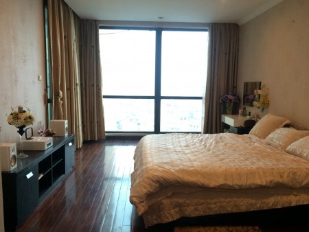 Bán nhà phố Đa Sỹ, nhà mới cực đẹp, diện tích sử dụng 30m2, giá bán hơn 2 tỷ, lh 0941341981