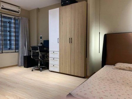 Bán nhà đẹp trung tâm Thanh Xuân tặng toàn bộ nội thất, 5 tầng dtsd 30m2 giá 2.8 tỷ