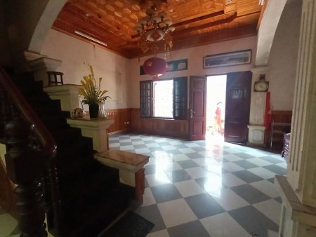Nhà Nguyễn Văn Cừ, hai thoáng, diện tích sử dụng 80m, rộng 6m, ô tô thông, giá 7.9 tỷ