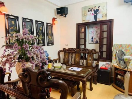 Bán nhà nguyên căn Vũ Tông Phan Thanh Xuân dt 46m2, 4 tầng, mt 4.2m, giá 4.9 tỷ
