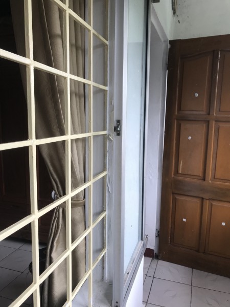 Bán nhà rộng 33m2, ngõ 5 Hoàng Quốc Việt, Quận Cầu Giấy, Hà Nội, giá 2.43 tỷ, lh 0981722626