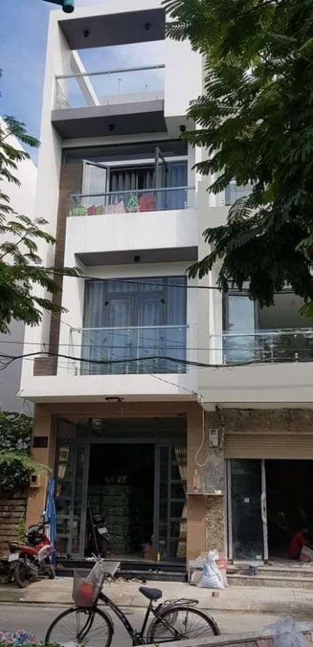 Bán nhà Kênh Tân Hóa,Tân Phú, dtsd 72m2, 4 tầng BTCT, hẻm 8m, giá bán chỉ 7.8 tỷ