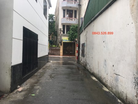 Bán gấp nhà Phúc Lợi, lô góc gần phố - ô tô, diện tích 33m2 giá chỉ 2 tỷ thương lượng sâu