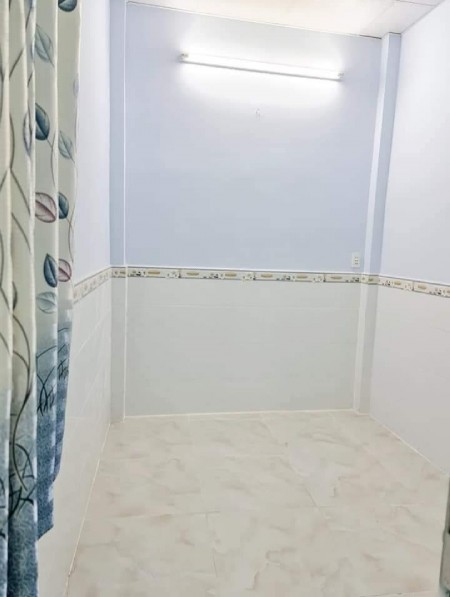 Bán nhà Phạm Thế Hiển, Quận 8, diện tích sử dụng 18m2, giá bán 1.85 tỷ, lh 0328977044