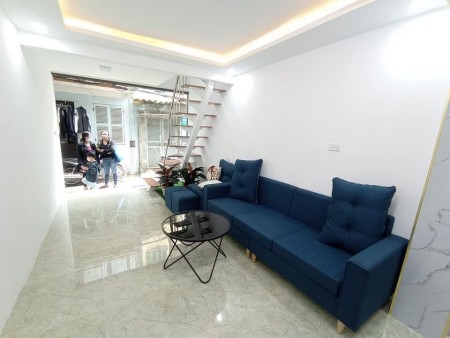 Cần bán nhà xây diện tích 42m chỉ 2.2 tỷ có ngay nhà đẹp ở ngay Hoàng Mai Quận