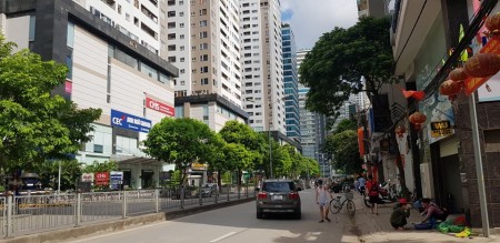 Bán nhà mặt phố Vũ Trọng Phụng, Thanh Xuân, 102m 5 tầng, mt 8.6m, KD ngày đêm, 28 tỷ.