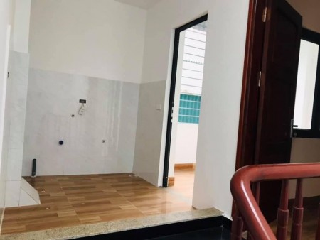 Nhà Đẹp Ngõ Thoáng Đường Lê Đức Thọ, diện tích 33m2, 5 tầng giá bán nhanh 3,8 Tỷ