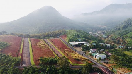 Khu nghĩ dưỡng phong cách Nhật tại Bảo Lộc, 2 mặt tiền, cách QL20 chỉ 100m, đã có sổ riêng.