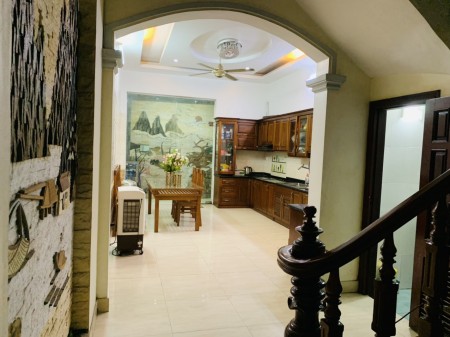 Bán nhà phân lô Trần Kim Xuyến, 60m2x 5T, phù hợp làm văn phòng, hộ gia đình ở