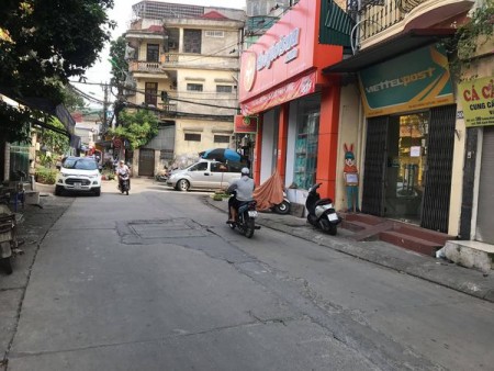 Chính chủ không sử dụng nên cần bán nhà Hoàng Như Tiếp Quận Long Biên Hà Nội